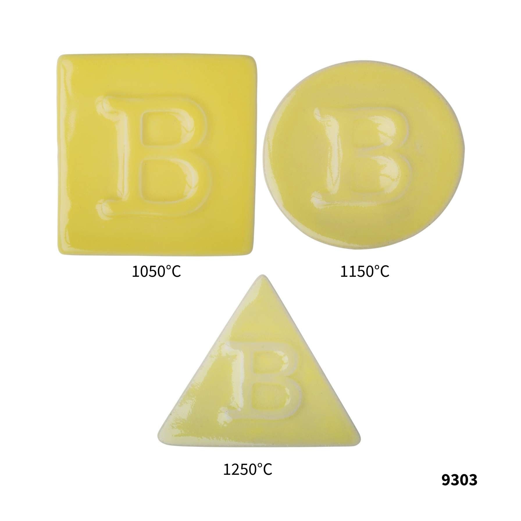Drei Botz Pro Keramikfliesen – quadratisch, rund und dreieckig – tragen jeweils den Buchstaben B und sind mit Flüssigglasur gelb glasiert. Sie tragen die Beschriftungen „Brennbereich 1050°C“, „1150°C“ und „1250°C“ und tragen in der Ecke die Nummer 9303.