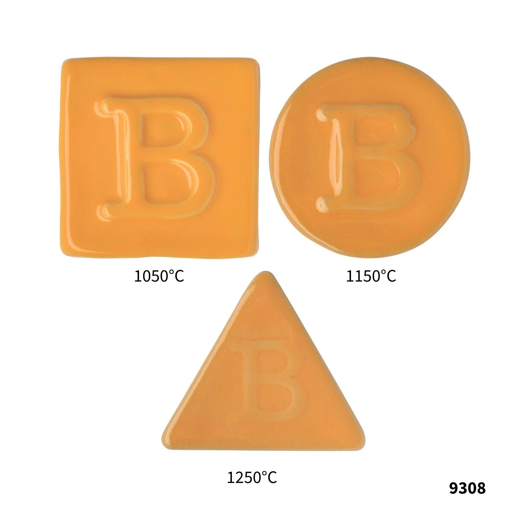 Drei Botz Pro Keramikfliesen, jeweils mit dem Buchstaben B in einem Quadrat, Kreis und Dreieck. Jede Fliese zeigt einen einzigartigen orange-gelben Farbton von Flüssigglasur bei 1050 °C, 1150 °C und 1250 °C. Unten rechts erscheint die Nummer 9308.